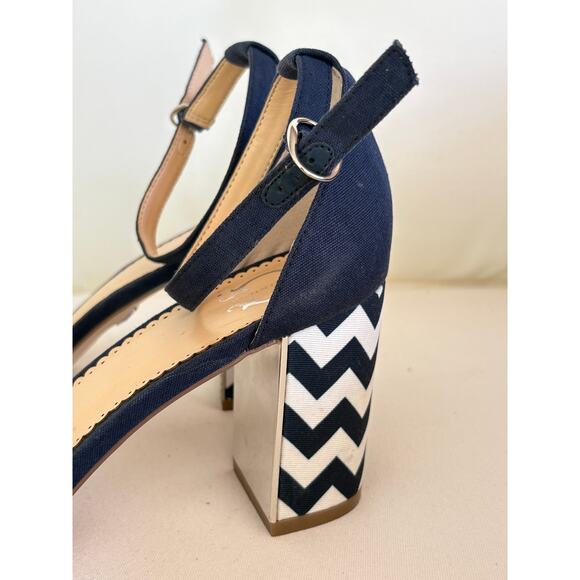 C Wonder Chevron Heels 9.5 Sandals Navy Blue White Coastal Nautical Prep Resort - Picture 5 of 7
